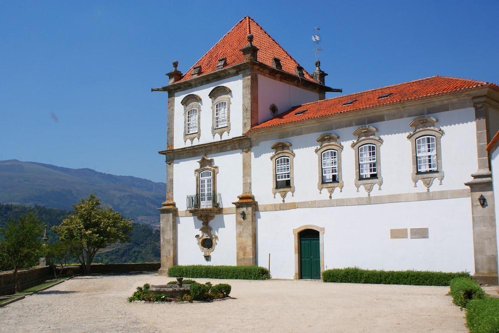 Casa Das Torres De Oliveira Мезан-Фриу Экстерьер фото