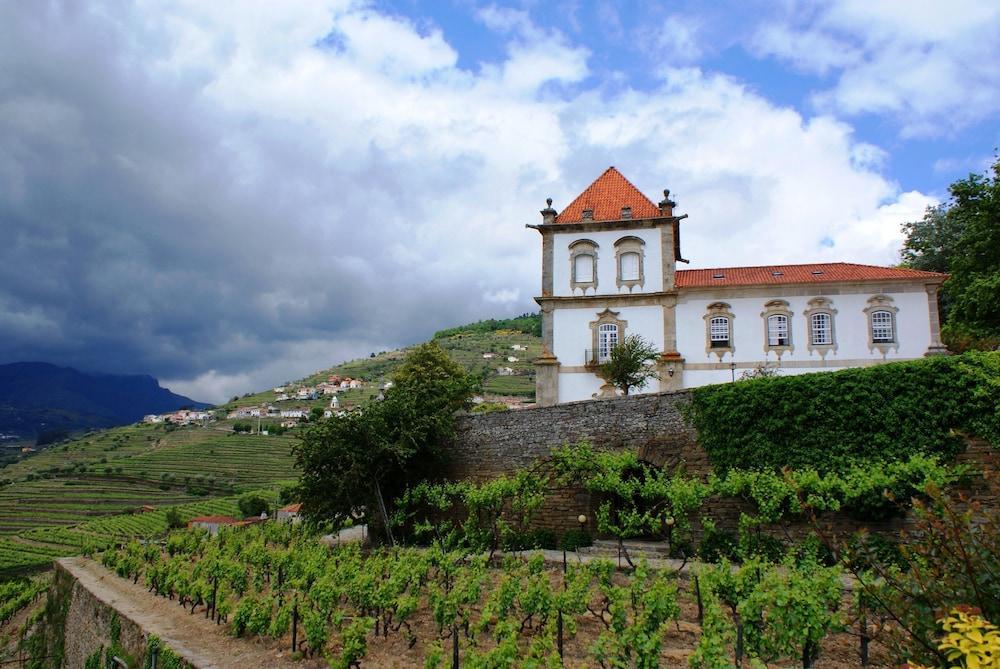 Casa Das Torres De Oliveira Мезан-Фриу Экстерьер фото