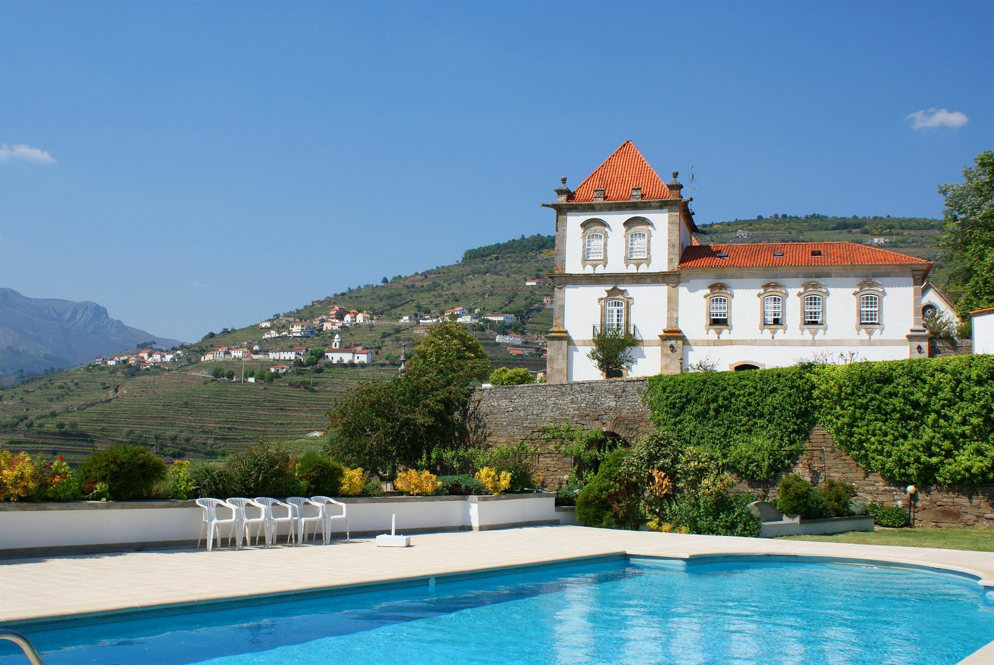Casa Das Torres De Oliveira Мезан-Фриу Экстерьер фото