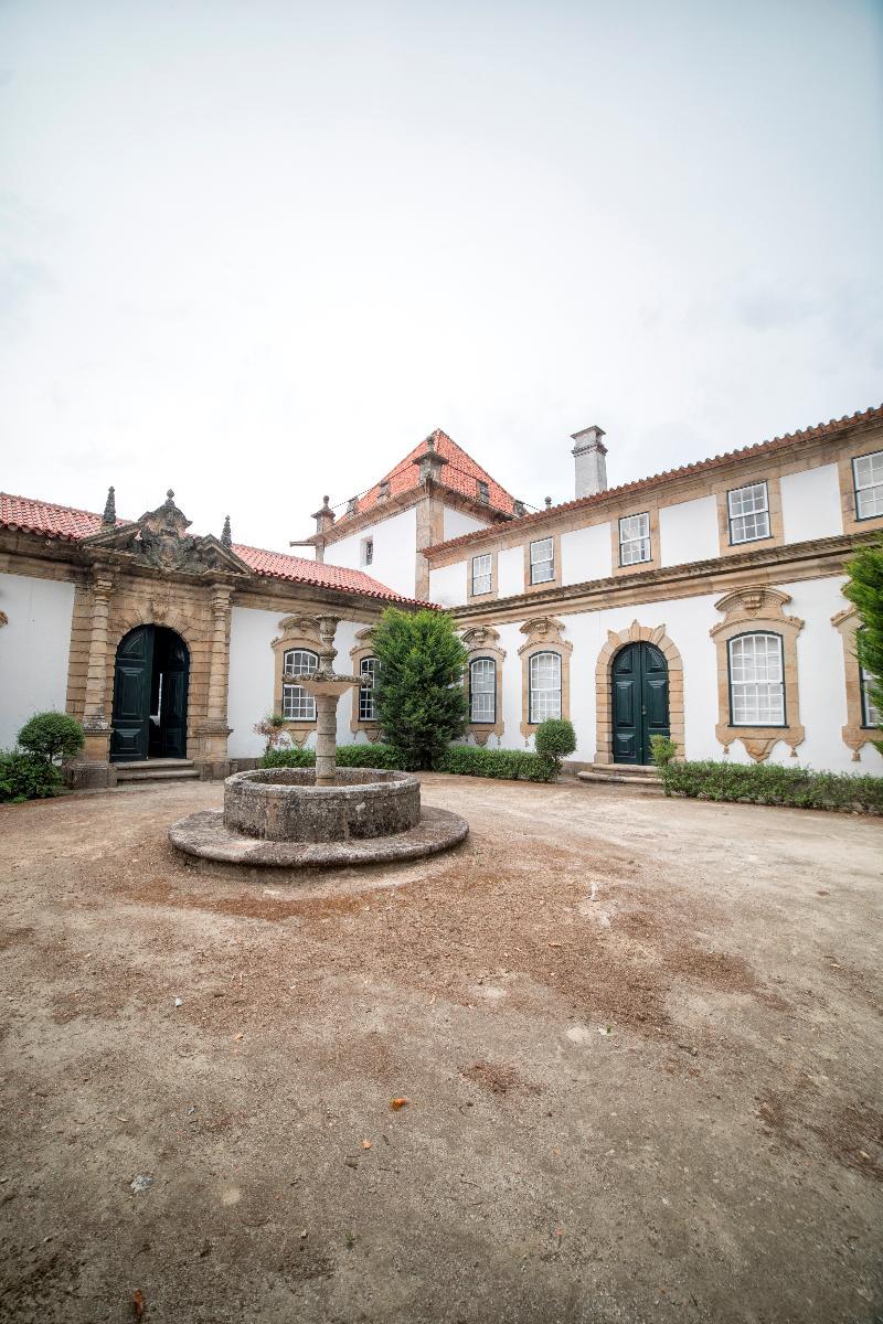 Casa Das Torres De Oliveira Мезан-Фриу Экстерьер фото